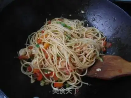 Make Tomato shrimp pasta step 9