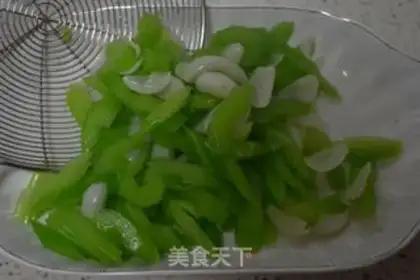 Make The Celery Lily step 11