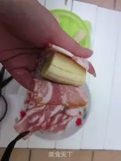 Make Bacon banana roll step 2