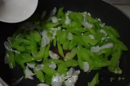 Make The Celery Lily step 15