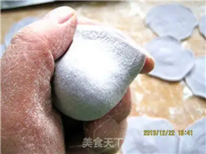Make Mixer color dumplings step 16