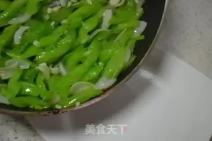 Make The Celery Lily step 17