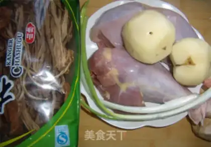 Make Tea mushrooms, chicken legs step 0