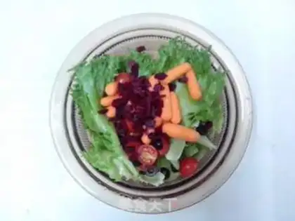 Make Tuna beethead salad step 1