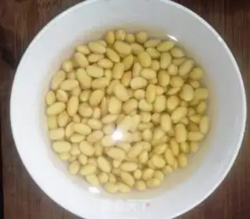 Make Soybeans, pig hoof step 2