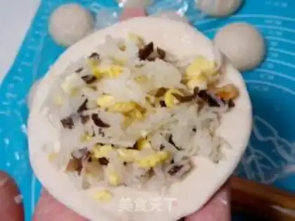 Make A radish, a saline bun step 5