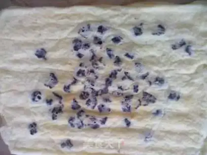 Make Umey Cake Roll step 2