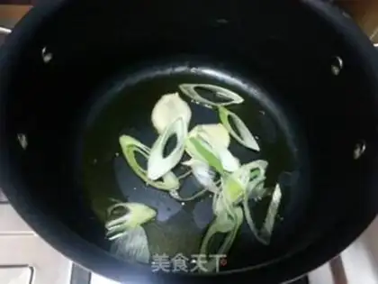 Make The radish gravy soup step 1