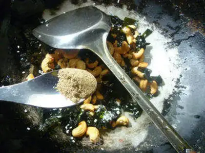 Make Sesame moss for cashew nuts step 6
