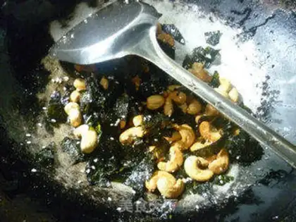 Make Sesame moss for cashew nuts step 7