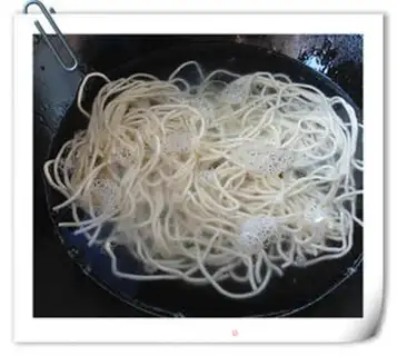 Make Shrimp-dried veggie noodles step 6
