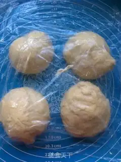 Make A little flower bread step 4