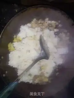 Make Onion meat fried rice step 6