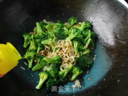 Make Golden pin mushrooms and broccoli step 8