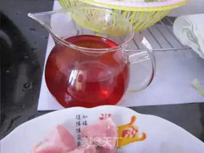 Make The red tea and sugar and vinegar ribs step 4
