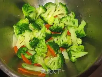 Make Onion broccoli step 4