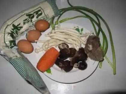 Make Five-colour beef noodles step 0