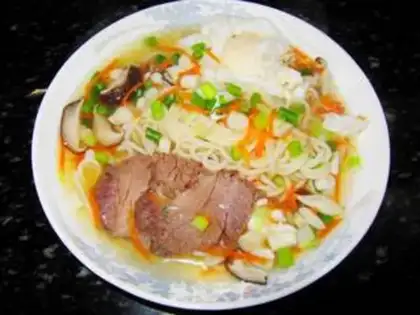 Make Five-colour beef noodles step 18