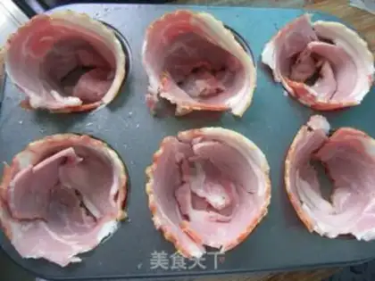 Make Bacon egg cup step 5
