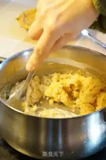 Make French souffle box step 8