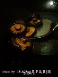 Make The mushrooms and the balls step 6