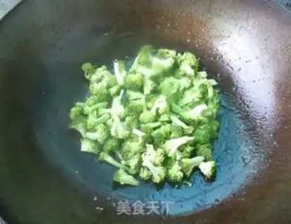 Make Orchid sausage omelet step 4