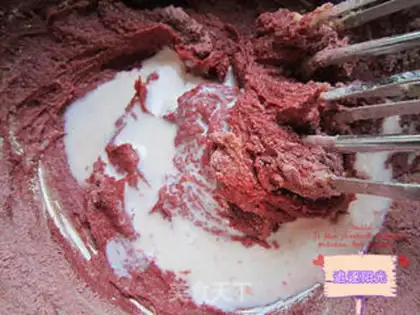 Make Chocolate cupcakes step 4