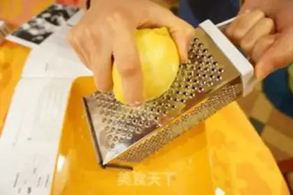 Make Chocolate Madeleine step 3