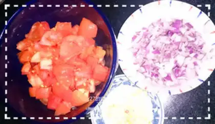 Make Homemade tomato pizza sauce step 0