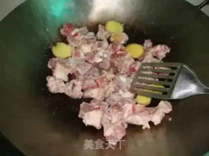 Make Apple sugar and vinegar ribs step 2