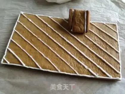 Make Christmas gingerbread house step 11