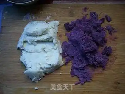 Make Cinnamon gravy mashed potatoes step 1