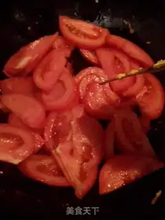 Make Tomato fried eggs step 2