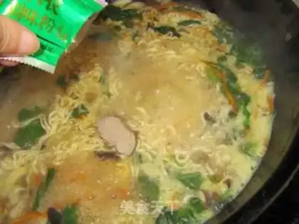 Make Red roast beef noodle step 5
