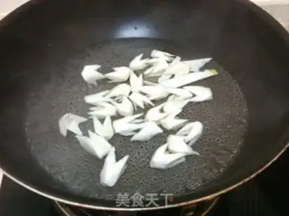 Make White flowers step 3