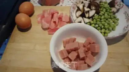 Make Nutritional delicious fried rice step 1