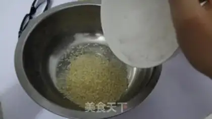Make walnut soup step 1