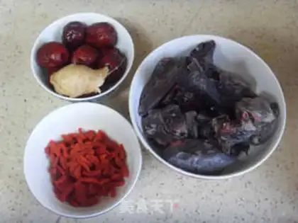 Make Red-tree chicken soup step 0