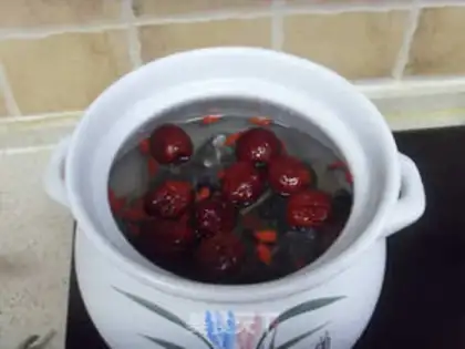 Make Red-tree chicken soup step 3