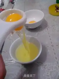 Make Egg cream pudding step 1