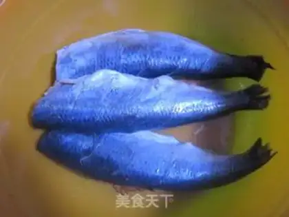 Make Garbage sardines step 1