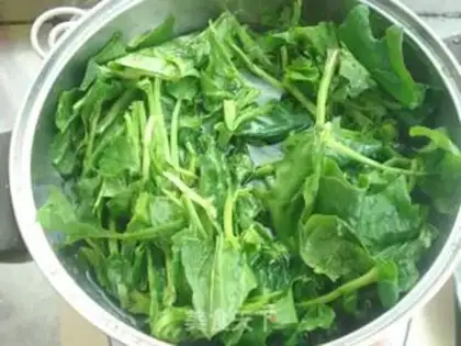 Make Sesame spinach step 1