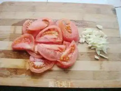 Make Mocked eggs with tomatoes step 2
