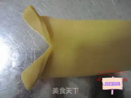 Make Hard bread -- golden horns step 8