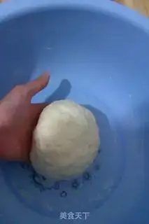 Make The petal bun step 6