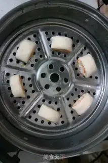 Make Carrot rolls step 15
