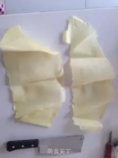 Make French omelet step 0