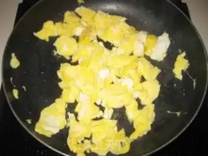 Make Sausage egg pancakes step 4