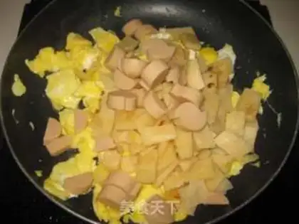 Make Sausage egg pancakes step 5