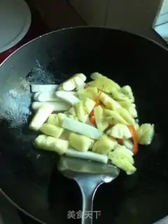 Make Pineapple pastries step 4